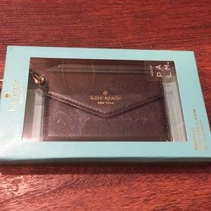 Kate Spade New York wristlet